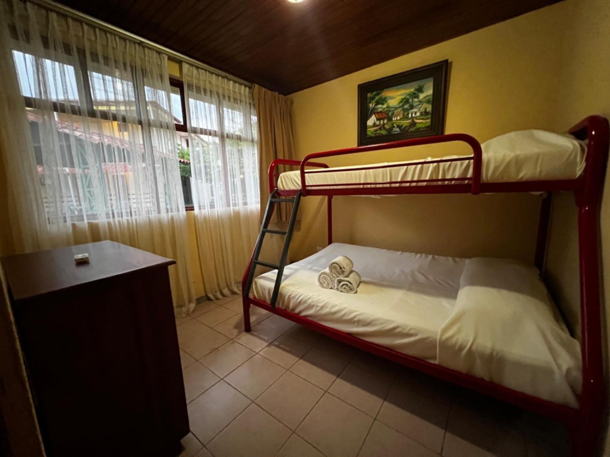 Hotel Amapola
